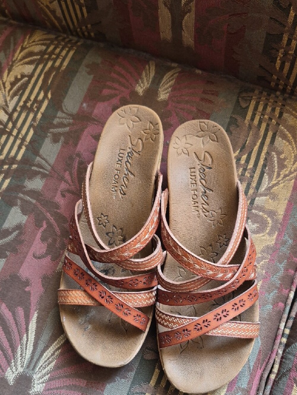 Skechers Luxe Foam Tan Brown Cork Wedge Sandals - Strappy Floral Cutouts - Picture 2 of 6